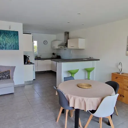 Nyaraló Maison Contemporaine Avec Piscine Proche