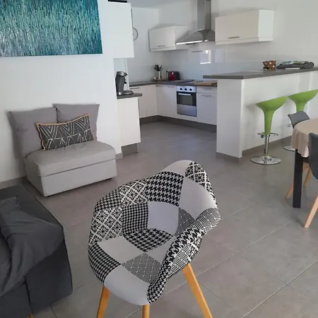 Maison Contemporaine Avec Piscine Proche Baillargues